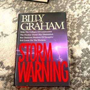 'Storm Warning' Book 1993 Billy Graham. Like new hardback dust cover